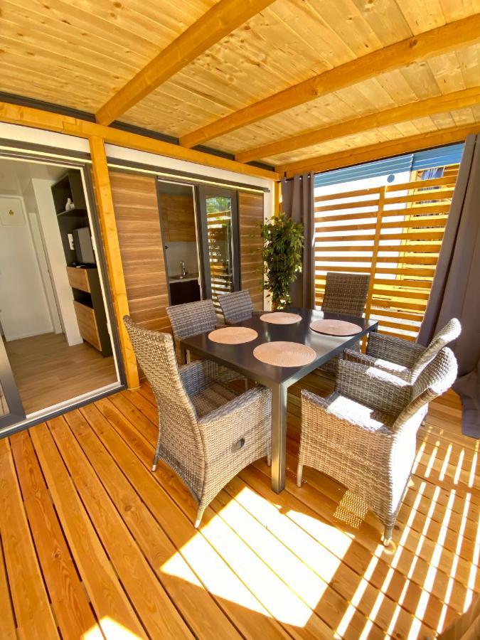 Mobile Homes Malu Biograd Na Moru Exterior foto